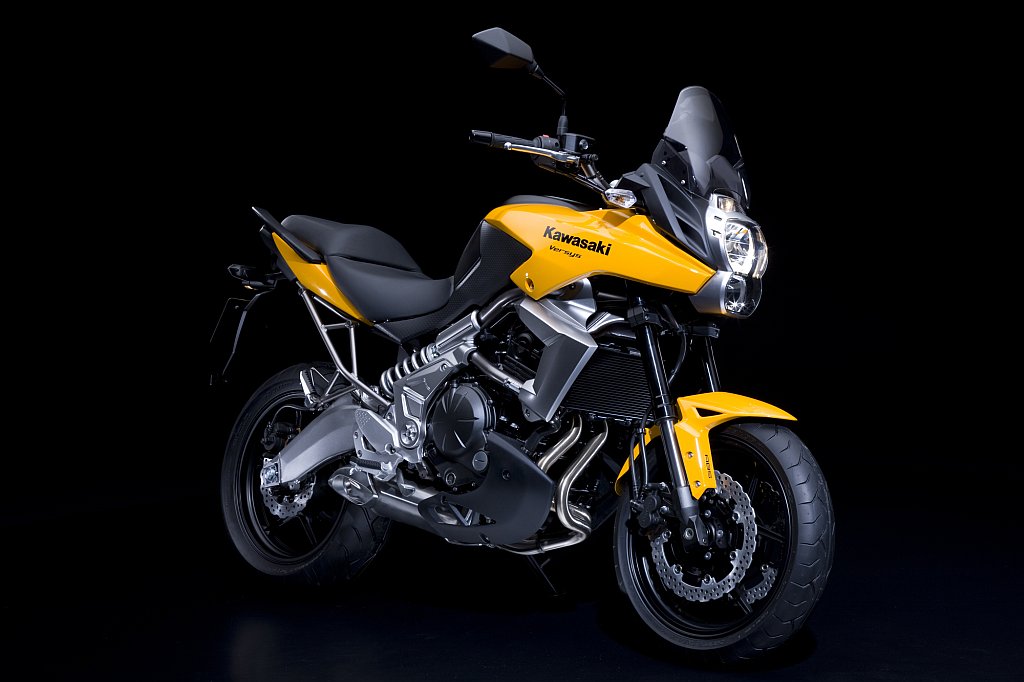 Kawasaki News 2010: Versys überarbeitet 1 kawasaki-versys-2010-1