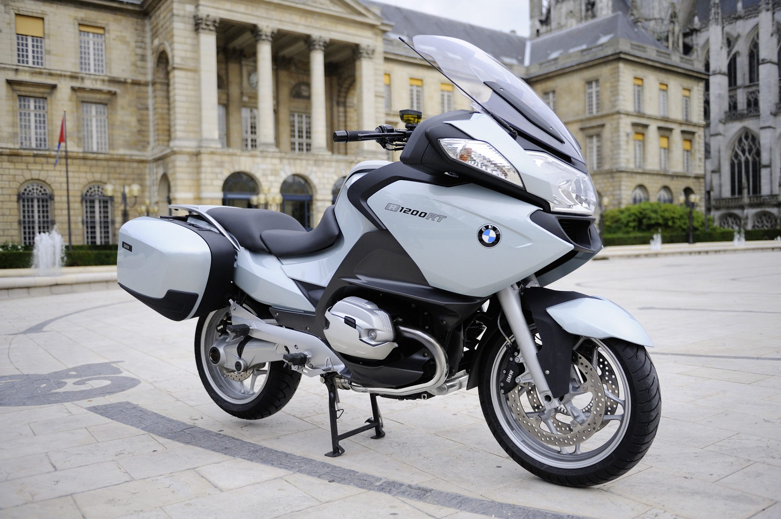 BMW News 2010: R 1200 RT 1 P90048352
