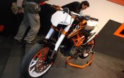 ktm_690_duke_r-2010-11