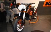 ktm_690_duke_r-2010-12