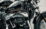 Harley-Davidsom_Sportster_Forty_Eight-2010-8