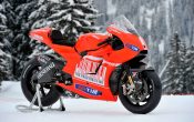 ducati-desmosedici-gp10-wrooom-1