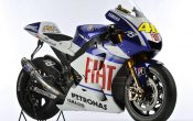 Fiat_Yamaha_motogp_2010-3