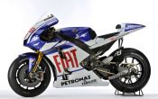 Fiat_Yamaha_motogp_2010-5