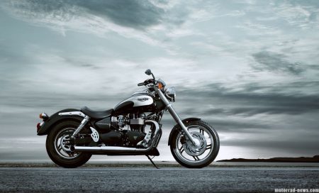 Triumph Speedmaster 2010 (1)