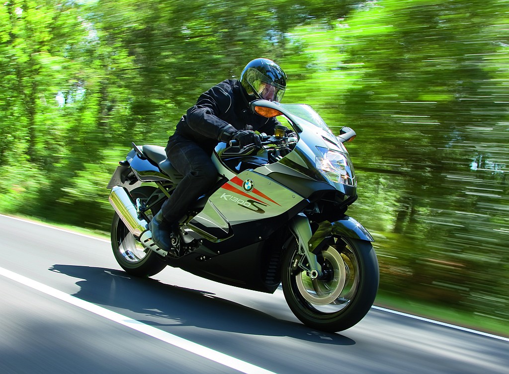 BMW gewinnt bei "Motorrad des Jahres 2010" in 5 Kategorien 1 BMW-K-1300-S