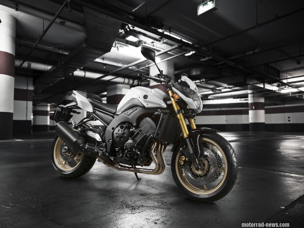 Yamaha FZ8/Fazer8: offizielle Videos 1 Yamaha-FZ8-2010-003