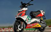 aprilia-sbk-replica-2010_4