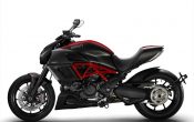 Ducati Diavel Carbon (1)