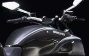 Ducati Diavel Carbon Schwarz (5)