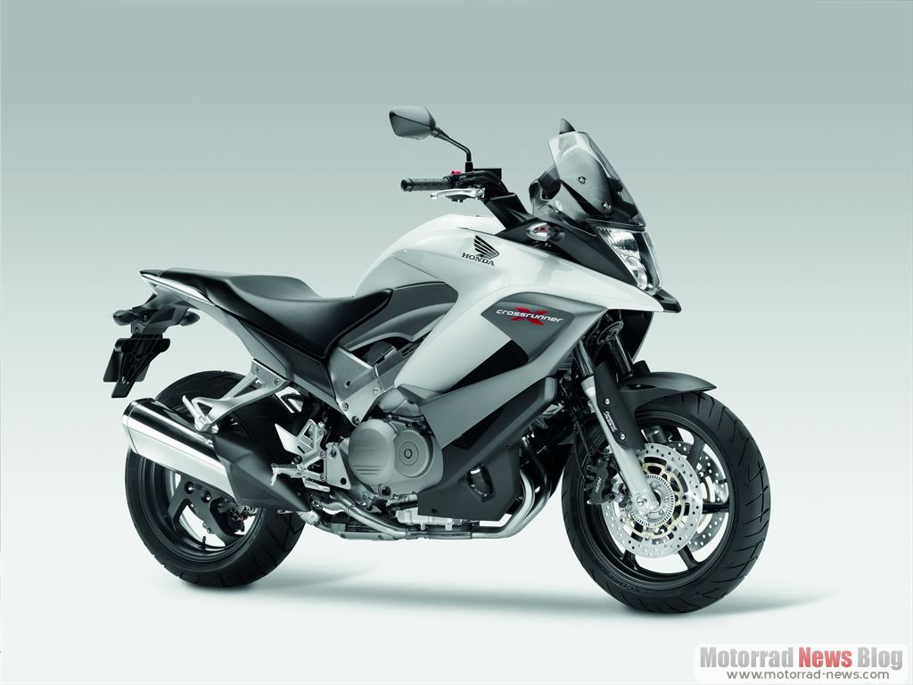Honda Crossrunner: 782 Kubik V4 Adventure-Bike 1 Honda V4 Crosstourer 2011 (22)