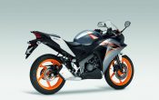 honda-cbr125r-2011-33