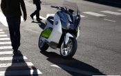 bmw-motorrad-roller-concept-e-25