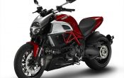 ducati-diavel-2011-13