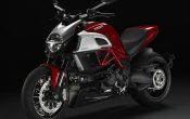 ducati-diavel-2011-6