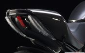 ducati-diavel-carbon-schwarz-2