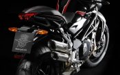 mv-agusta-brutale-r-1090-nera-su-nero-2012-4