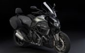 Ducati Diavel Strada 2013-1