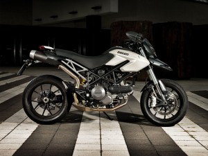 Ducati Hypermotard 796