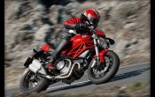 Ducati Monster 1100 EVO 2011 (16)