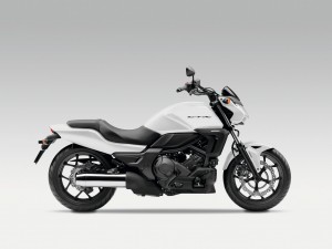 Honda CTX700N 2014 (4)