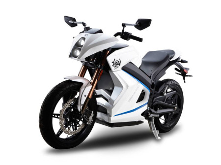 Terra-Motors-Kiwami-Electric-Sportbike-2014-1