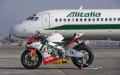 aprilia-alitalia-racing-team-2010-21