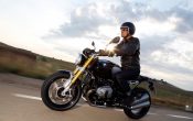 bmw-r-ninet-outdoor-4