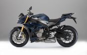 bmw-s-1000-r-2014-studio-2