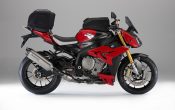 bmw-s-1000-r-2014-studio-26