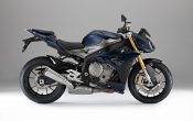 bmw-s-1000-r-2014-studio-5