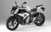 bmw-s-1000-r-2014-studio-8