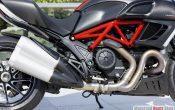 ducati-diavel-carbon-2011-1