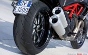 ducati-diavel-carbon-2011-12