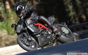 ducati-diavel-carbon-2011-3