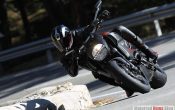 ducati-diavel-carbon-2011-31