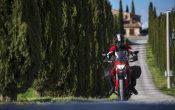 ducati-hyperstrada-2013-51