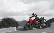 ducati-hyperstrada-2013-76