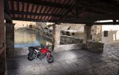 ducati-hyperstrada-2013-98