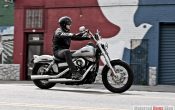 harley-davidson-2011_fxdb_dyna_street_bob_action