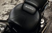 Triumph Thunderbird Commander 2014 Action (15)