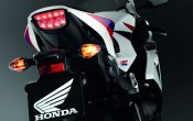 honda-cbr1000rr-fireblade-2012-28