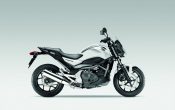 honda-nc700s-2012-17