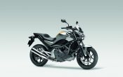 honda-nc700s-2012-23