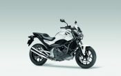 honda-nc700s-2012-24