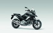 honda-nc700x-2012-17