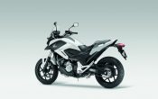 honda-nc700x-2012-23