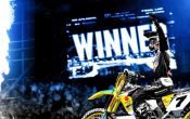 Suzuki RM-Z450 2015 Action (17)