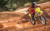 Suzuki RM-Z450 2015 Action (4)