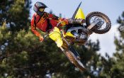 Suzuki RM-Z450 2015 Action (5)